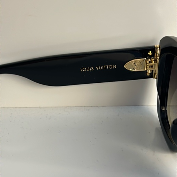 😎Louis Vuitton LV Empreinte Square Sunglasses😎 - Picture 7 of 16